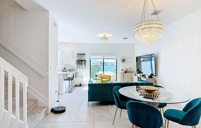 Gorgeous 3 bedroom 2 1/2 bath Townhouse built in 2022 in Miami