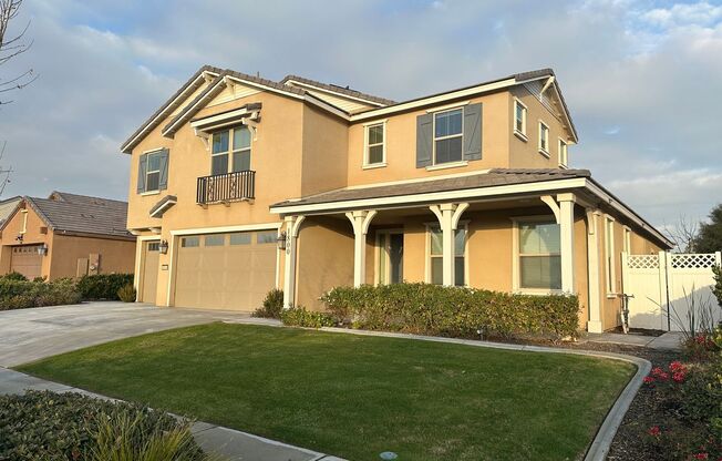 Stunning 4-Bedroom, 3.5-Bath Home in Highgate Gated Community, Bakersfield, CA