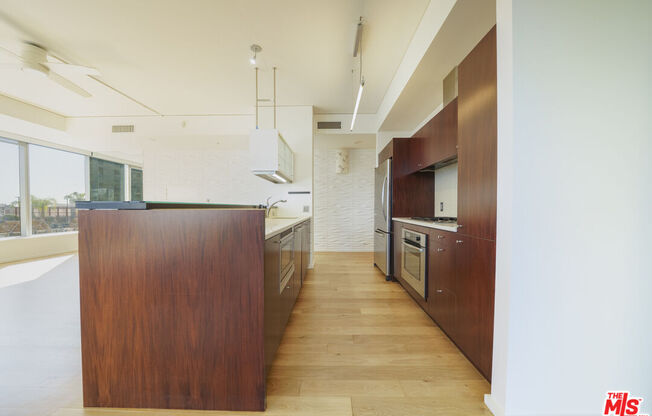 1 bed, 1.8 baths, 1,400 sqft, $3,990, Unit 817