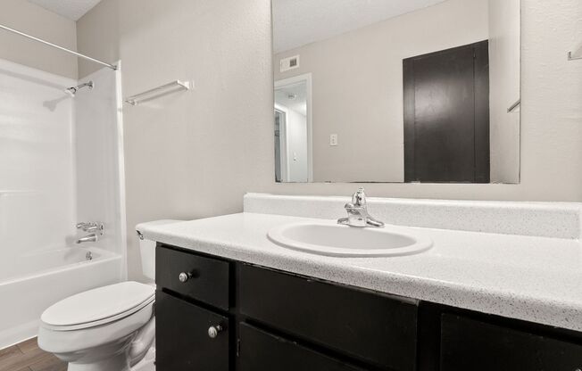 1 bed, 1 bath, 600 sqft, $949, Unit 2001-125