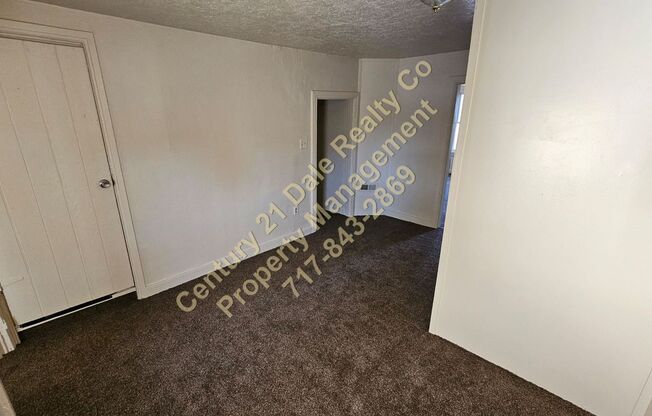 3 beds, 1 bath, $1,095