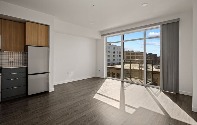 1 bed, 1 bath, 565 sqft, $1,965, Unit 505
