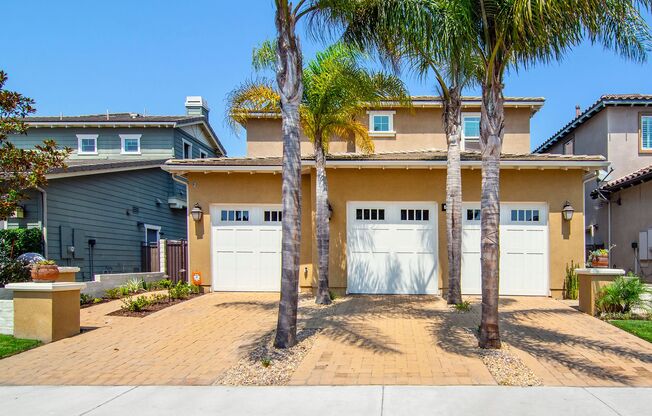 FULLY FURNISHED | Oxnard | 4 Bed + 3 Bath | BOAT DOCK HOME | The Pearl of Adriatic