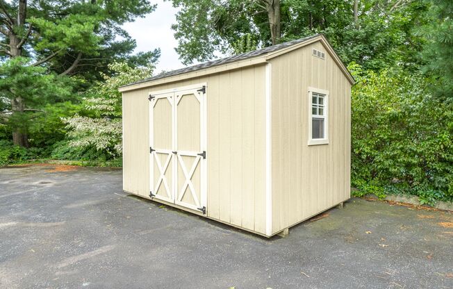 4 Bedroom Single Family Home - Beacon NY