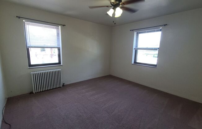 2 beds, 1 bath, 1 sqft, $1,000, Unit ABB - B-04