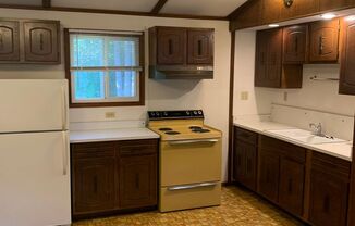 1 bed, 1 bath, $750, Unit 1305 #F