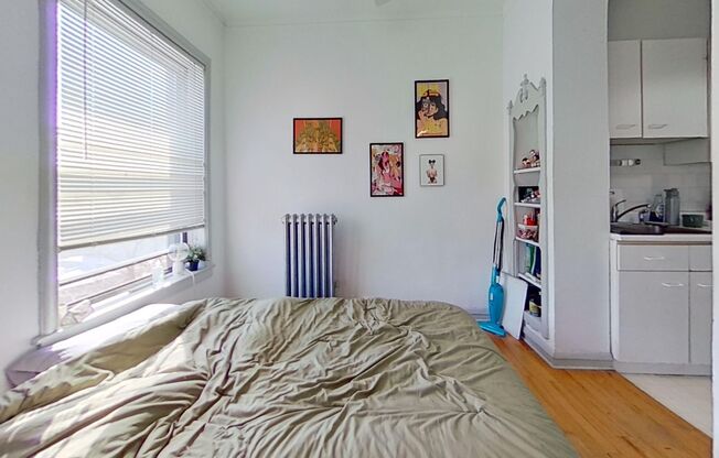 Studio, 1 bath, 410 sqft, $1,550, Unit 604