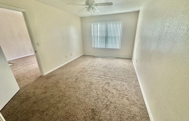 1 bed, 1 bath, 583 sqft, $1,295, Unit r2550n10305