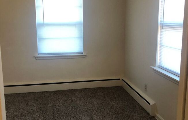 1 bed, 1 bath, 625 sqft, $665, Unit 1300-1602
