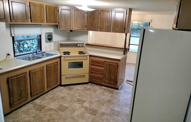 Spacious living meets rural charm - 3 bedroom in Custer