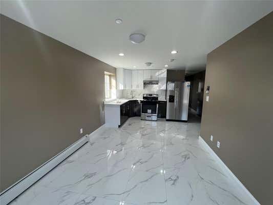 134 22 BOOTH MEMORIAL AVE