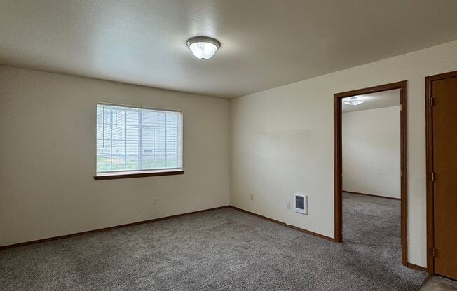 2 beds, 1 bath, $1,198, Unit 104