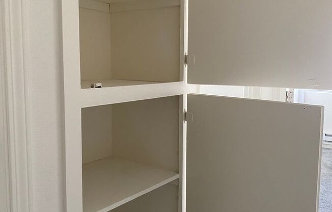 3 beds, 2 baths, 1,120 sqft, $3,600, Unit 128
