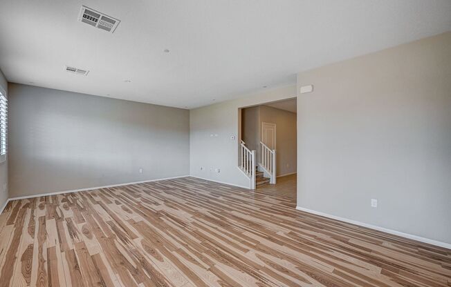 Gorgeous 4 Bedroom plus a loft in the Southwest