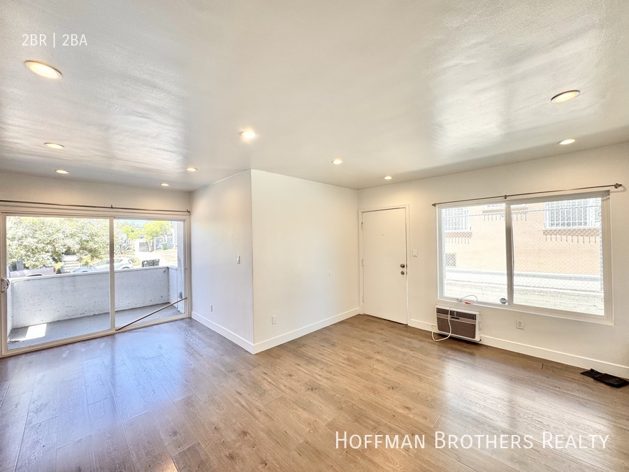 1948 S RIMPAU BLVD