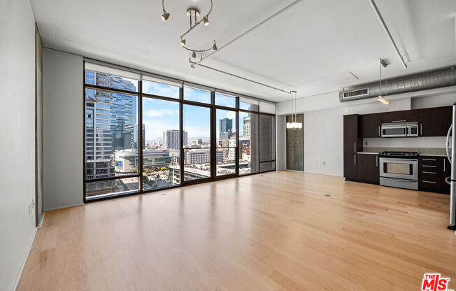 1 bed, 1 bath, 1,030 sqft, $3,200, Unit 1410
