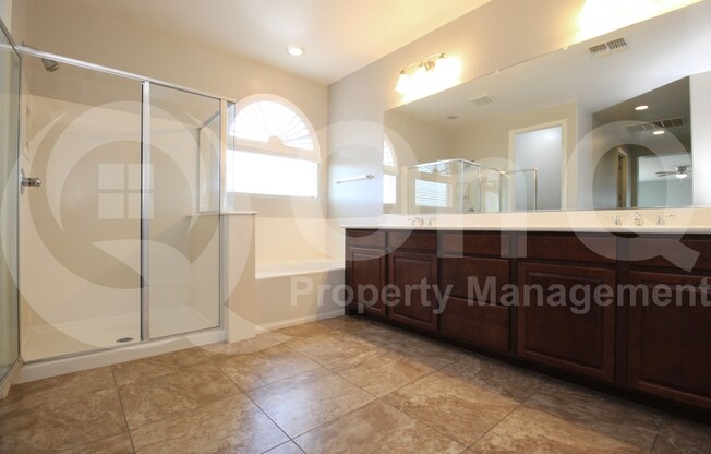 4167 E GLACIER PL