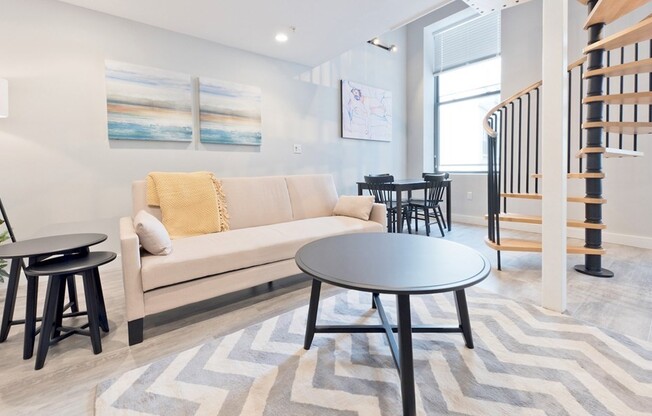 2 beds, 2 baths, $4,500, Unit 410