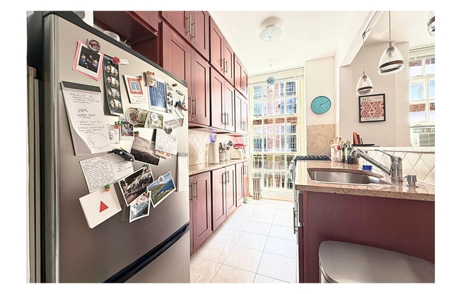 1 bed, 1 bath, $3,600, Unit 4G