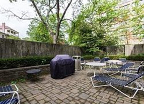 1 bed, 1 bath, 684 sqft, $3,050, Unit 420