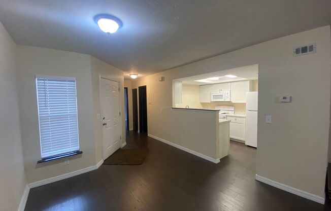 Renovated Townhouse near the Mayport Naval Base!