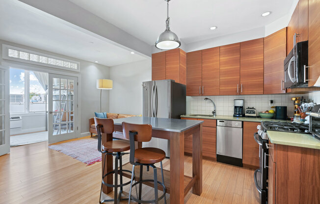 11 TERRACE PL