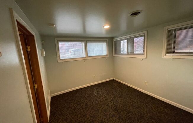 Large 1-Bedroom Apartment at 4732 Anthony Wayne Drive