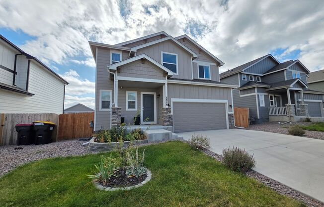 Gorgeous 4 Bed 3 bath Home In Lorson Ranch!!