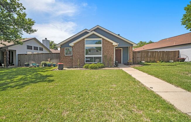 Turnkey Home in Established NFW Neighborhood!