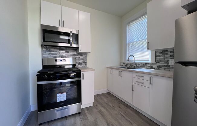 Updated 2BR 1 Bath townhouse with yard!