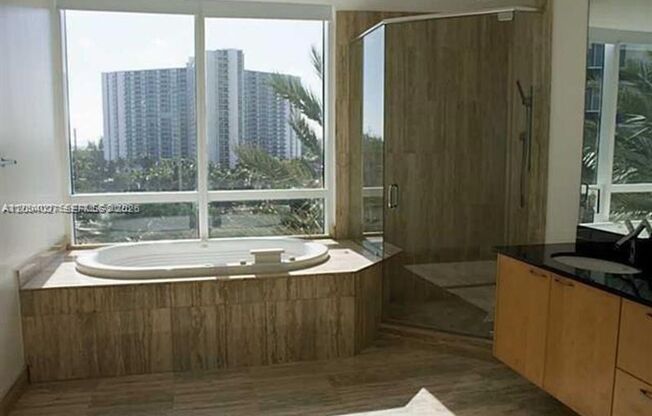 3 beds, 3 baths, 2,354 sqft, $9,500, Unit 16001 Collins Ave # 406
