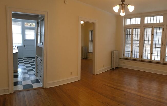 5752-58 N Winthrop Ave