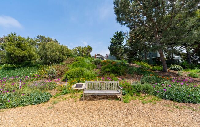 Top Floor 1 bedroom apartment Hermosa Beach