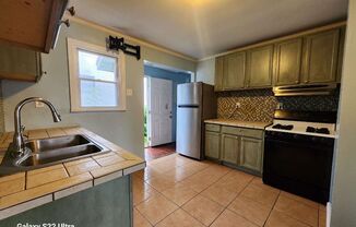 5 beds, 1 bath, $1,500