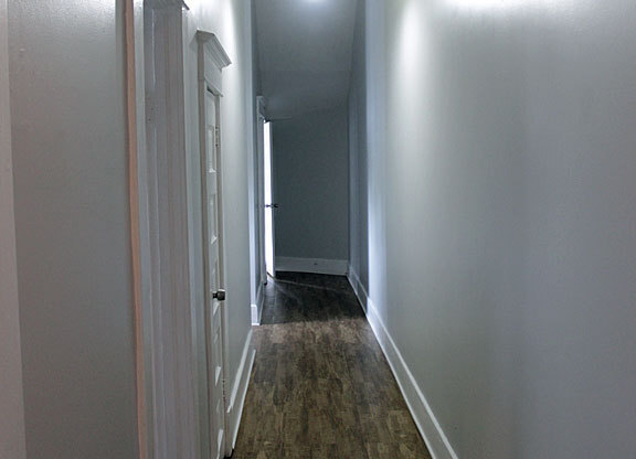 NEWLY RENOVATED 3 BEDROOM ON HABERSHAM/ E32