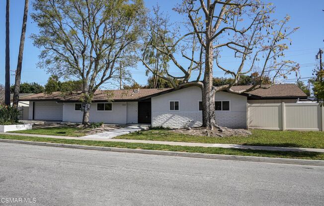 Beautifully upgraded 4 bedroom + 2 1/2 bath + Bonus room, single-story home in the heart of Thousand Oaks!