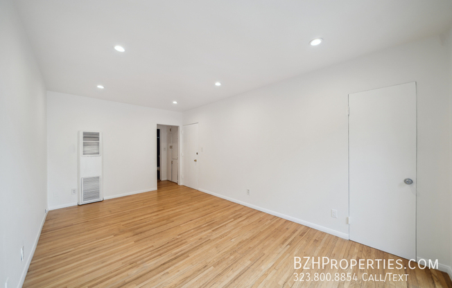 710 WESTMOUNT DR