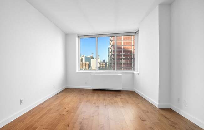 1 bed, 1 bath, $4,300, Unit 12C