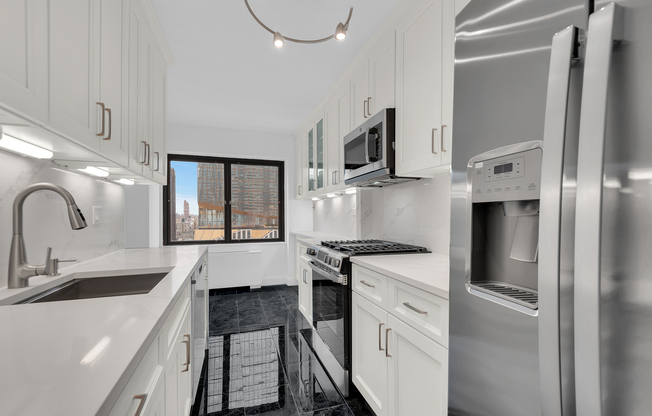 2 beds, 2.5 baths, 1,372 sqft, $14,000, Unit 20K