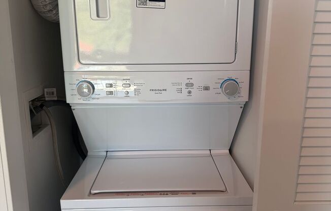 Studio, 1 bath, 362 sqft, $2,300, Unit 410