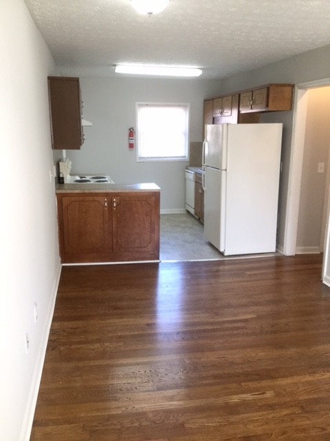 Springwood Apartments**AD