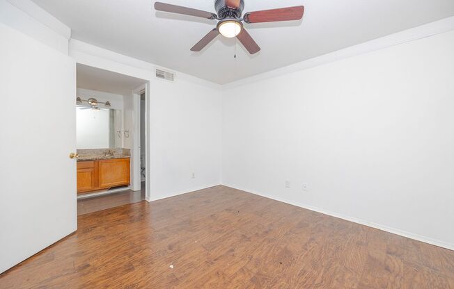 1 bed, 1 bath, $995, Unit Unit#825