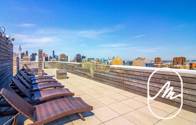 Studio, 1 bath, $5,600, Unit 2C