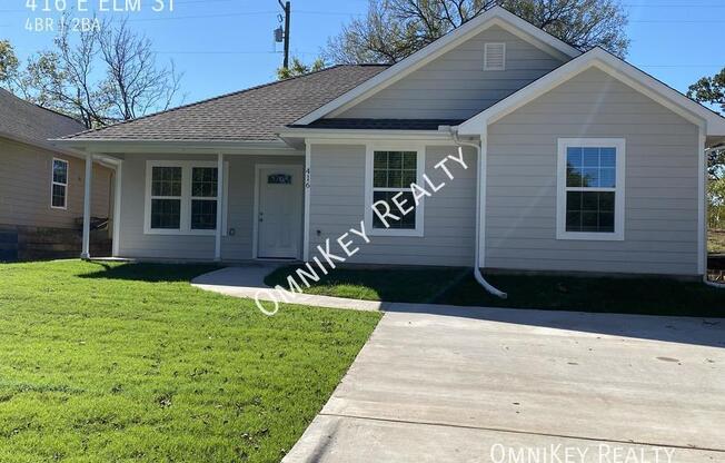 416 E ELM ST