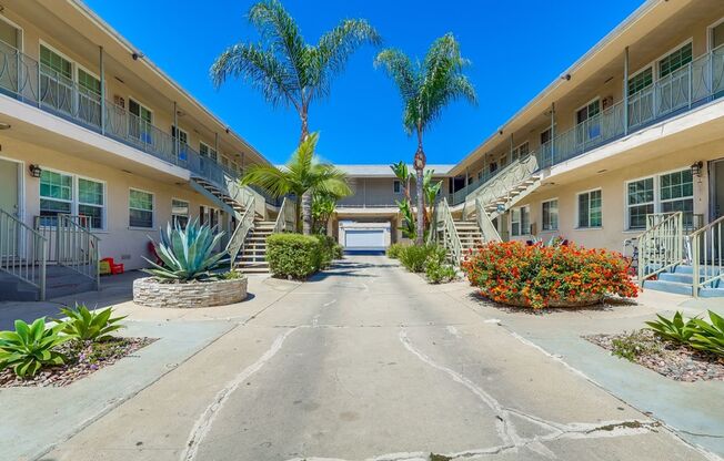 Mid-Century Property Amid South LA’s Vital Commercial Corridor