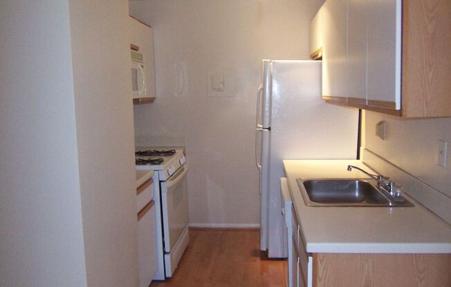 1 bed, 1 bath, $2,495