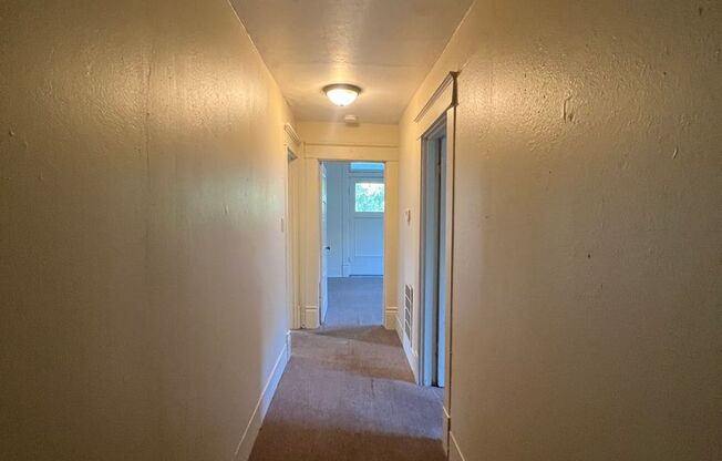 2 beds, 1 bath, $675