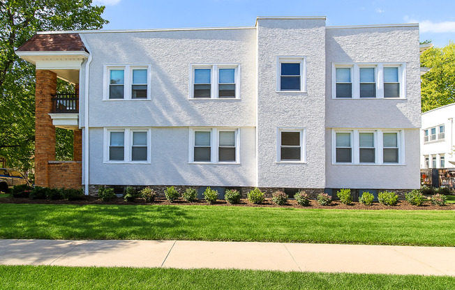 Muehlebach Apartments