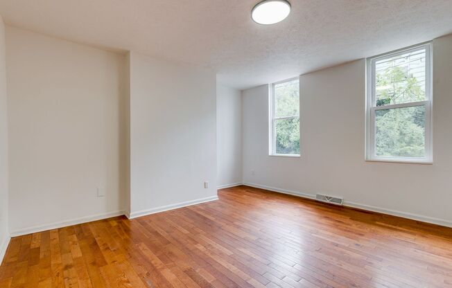 Renovated 3BR with City Views & Big Backyard in Allentown!