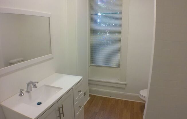 3 beds, 1 bath, $1,400